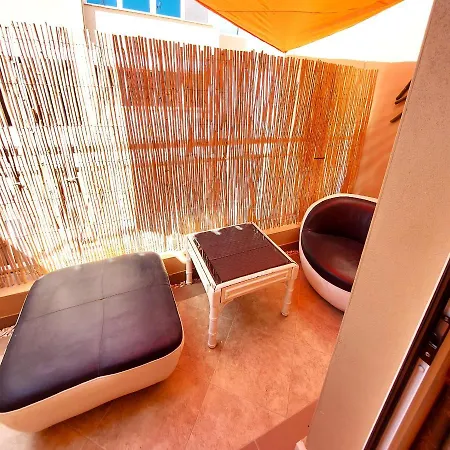 Small Apartment, Adeje House Wifi Free Casa vacanze