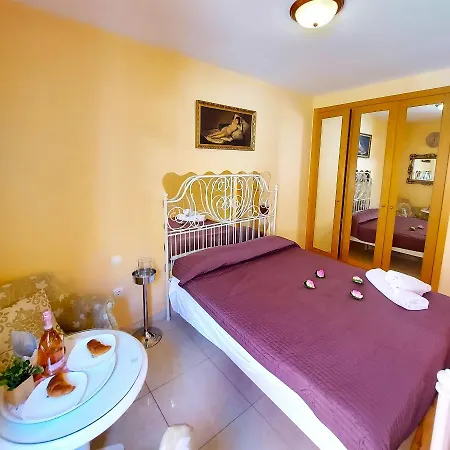 Σπίτι διακοπών Small Apartment, Adeje House Wifi Free Costa Adeje (Tenerife)